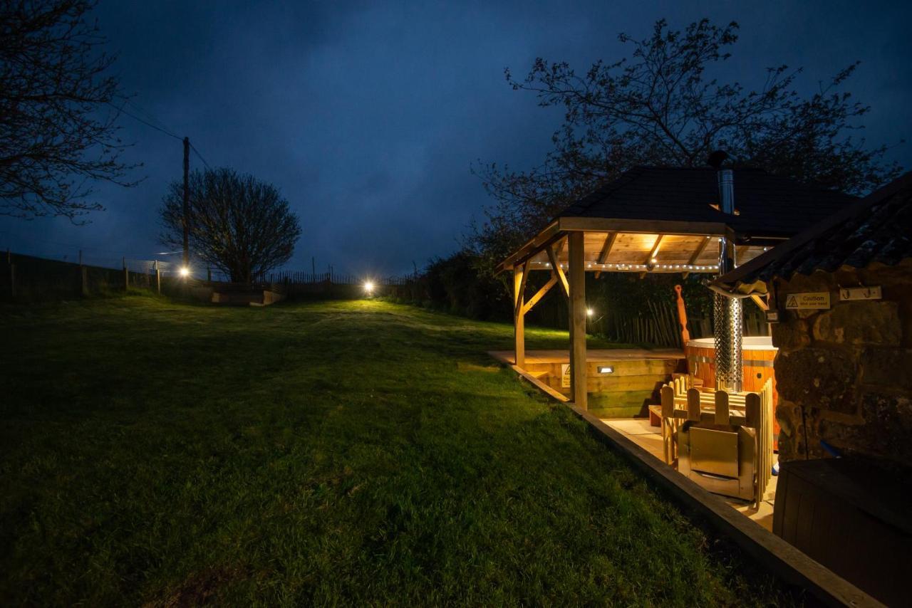 East Cottage * Wood Burning Hot Tub * Garden St Andrews Esterno foto