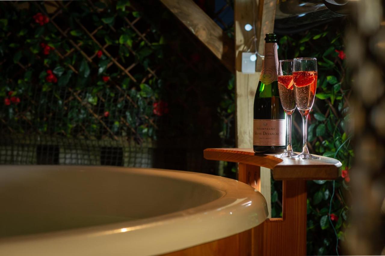 East Cottage * Wood Burning Hot Tub * Garden St Andrews Esterno foto