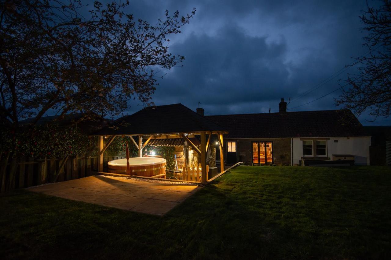 East Cottage * Wood Burning Hot Tub * Garden St Andrews Esterno foto